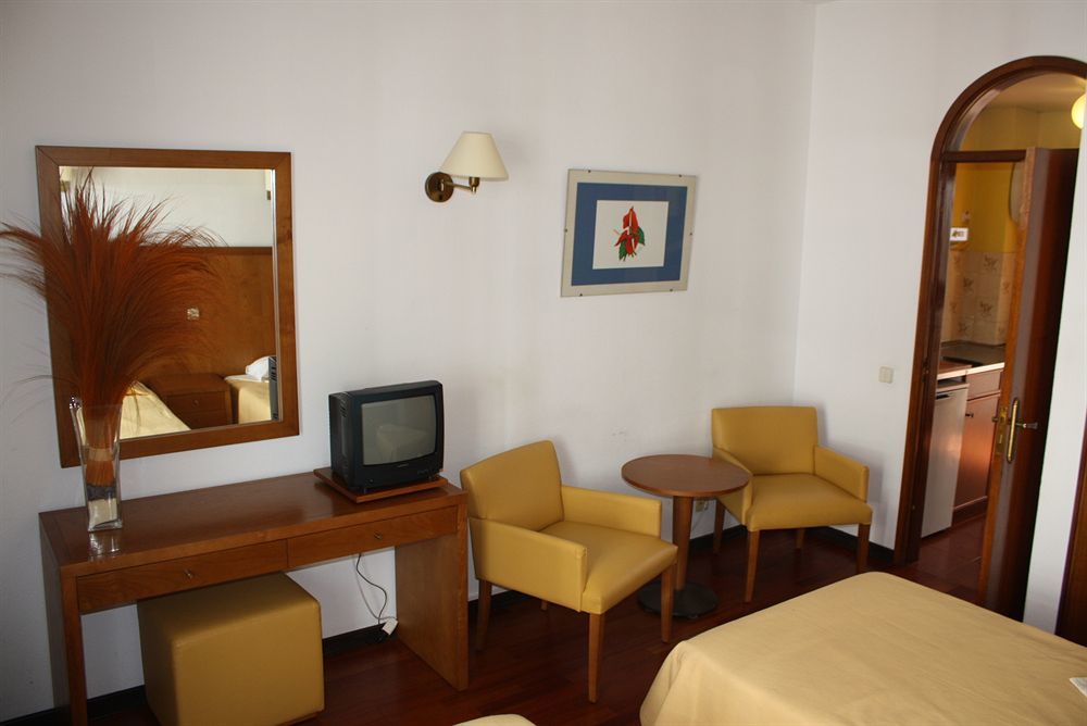 פונשל Apartamentos Turisticos Paraiso מראה חיצוני תמונה